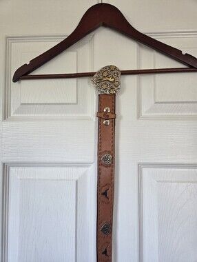 June heart buckle leather belt